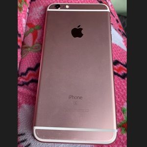 Rose gold iPhone 6s Plus